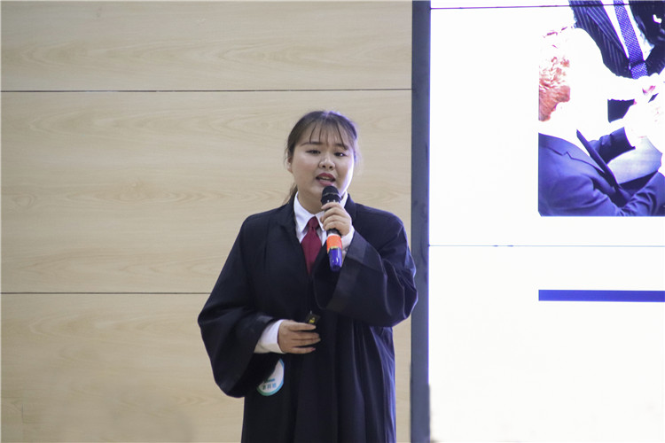 3、经济与法学系选手谷轶岚.jpg
