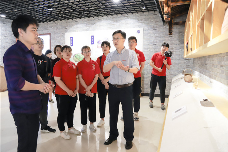20190528 参观畲族民俗博物馆 苏曼雨摄 (1).jpg