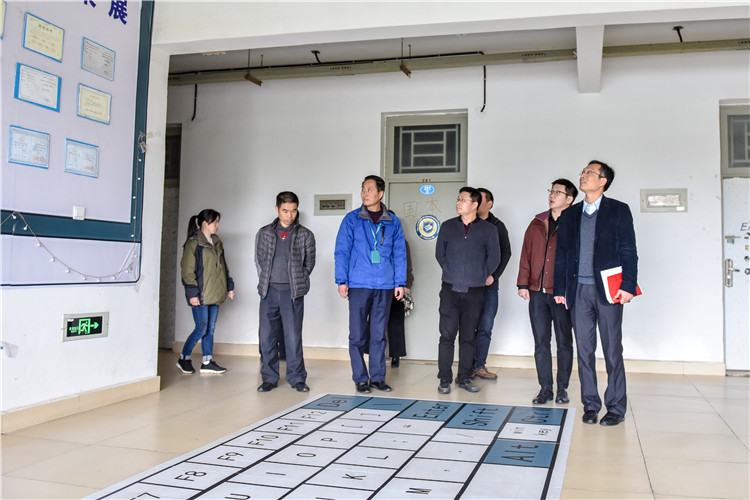 20190222学院领导带队检查开学前准备工作 林响摄 (3).jpg
