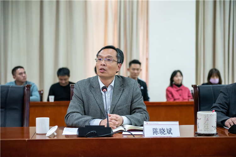 20191218学院召开意识形态工作专题培训会 陈晓斌副书记主持会议并作总结讲话 林响摄-11 (2).jpg