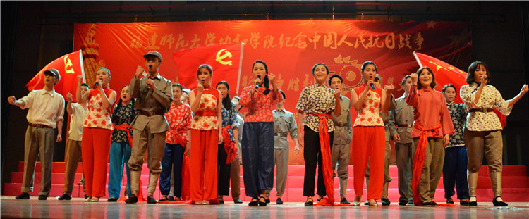 【校园文化】20151030学院举办纪念中国人民抗日战争暨世界反法西斯战争胜利70周年文艺演出 - 副本.JPG