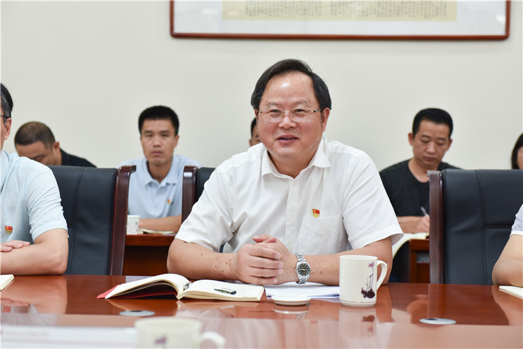 20191014 福建师范大学党委书记李宝银书记莅院调研 张华荣院长发言 林响摄.jpg
