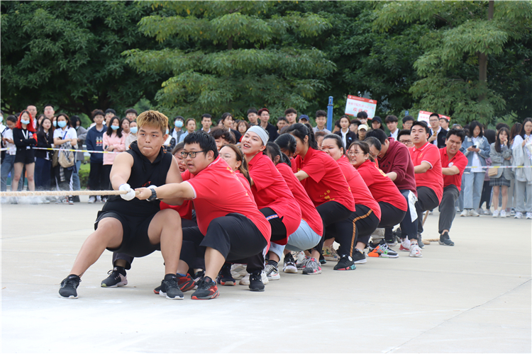 20201114决赛中的管理学子 王嘉璇 摄.jpg