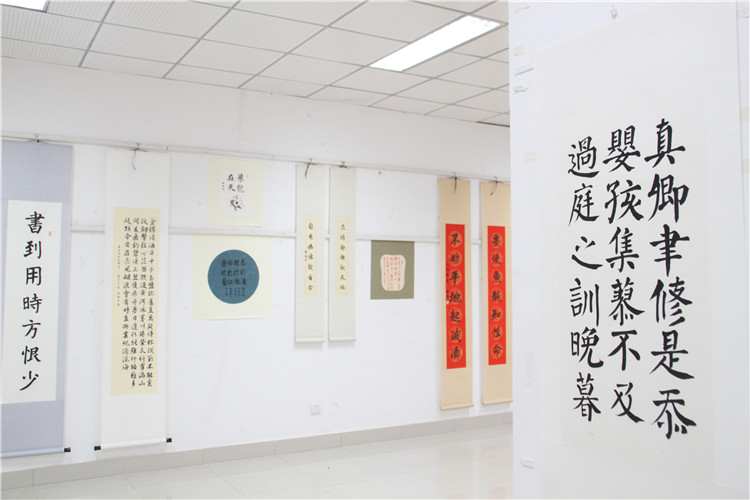 柳振作品展览 张伶摄.JPG