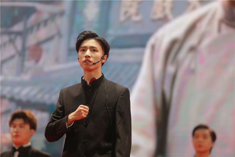 20211218开云手机入口管理学系两周年晚会《强国一代有我在》林鑫淇摄.jpg