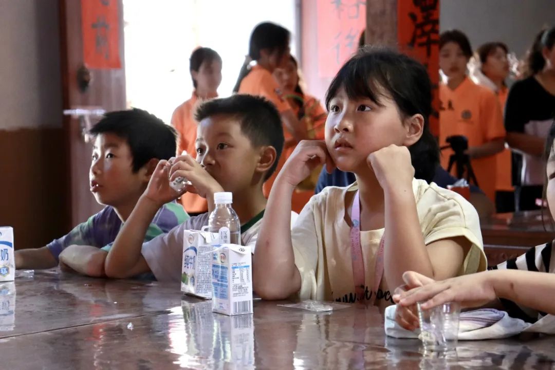 ”认识人民币“小课堂 (3).jpg