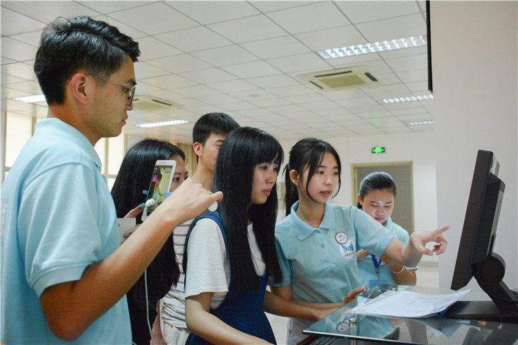 20170916官微带你逛图书馆 陈可涵 (19).JPG