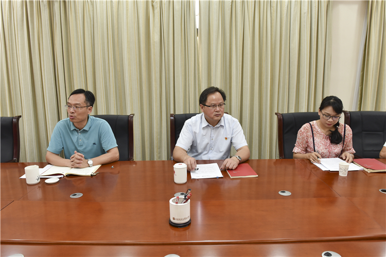 20190920学院召开“不忘初心 牢记使命”主题教育基层党组织工作部署会 林响摄 (2).JPG