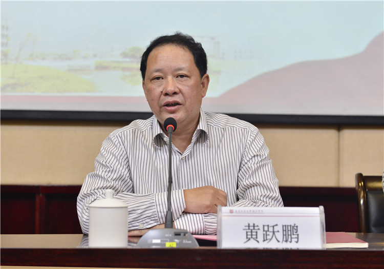 20160511学院召开“两学一做”学习教育工作会议 林响 (1).JPG