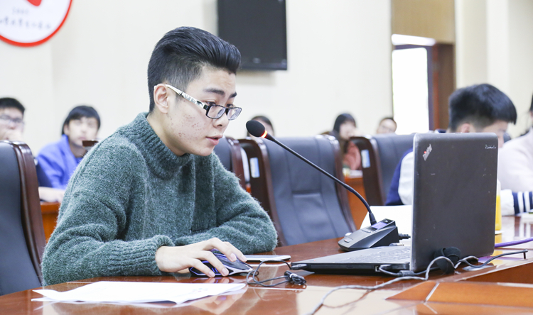 20161203经济与法学系负责人学生记者论坛会发言 叶净淳 (12).JPG