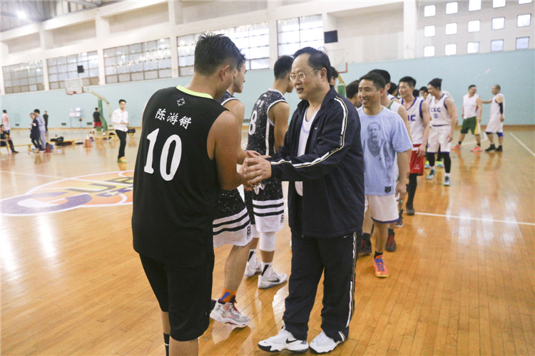 20170419师生篮球赛 叶晓晖 (17).JPG