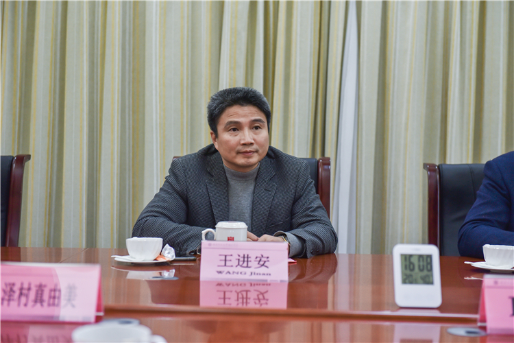 20191211外籍教师座谈会 刘宝飞摄-12.jpg