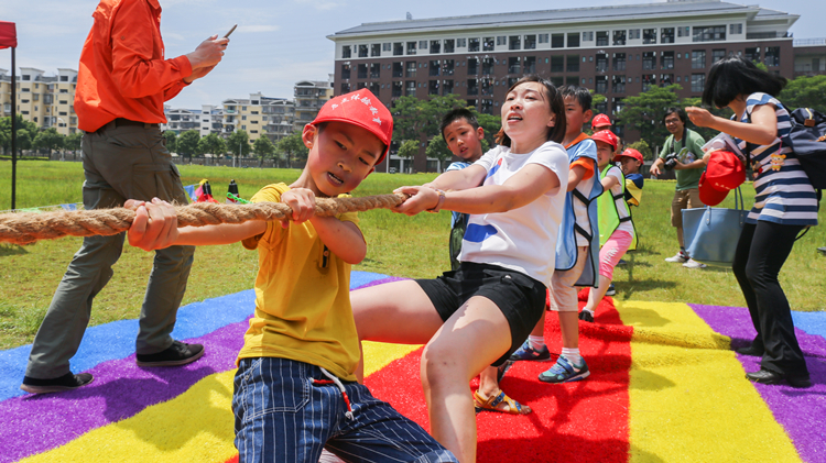 20170610六一游园会 小学组游戏 叶晓晖 (1)_副本.jpg