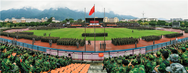 首页大图 黄慧钦.jpg