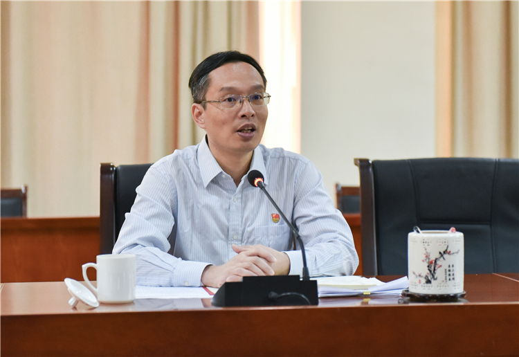 20191101院意识形态与师德师风建设工作分析会 刘宝飞摄 (4).jpg