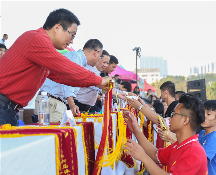 20161113院运会闭幕式 叶晓晖 (3).JPG