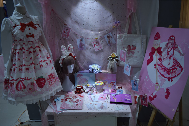 20170318我系2013级动画及2015级动画专升本举办毕业作品展 (13).JPG