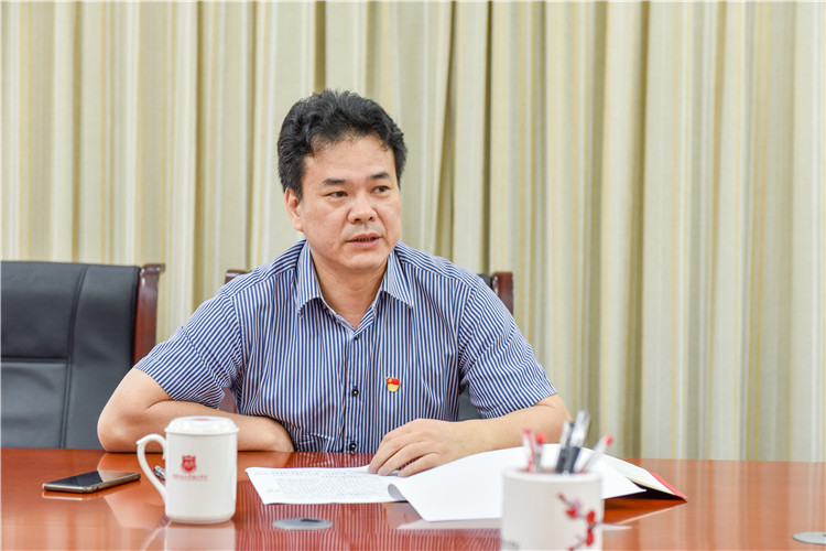 20191011 开云手机入口“不忘初心 牢记使命”主题教育集中学习研讨 林响摄-8.jpg