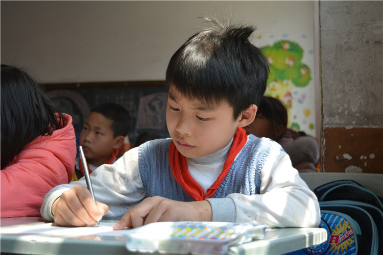 15产设团立项小学美术课-李哲雯 (5) - 副本.JPG