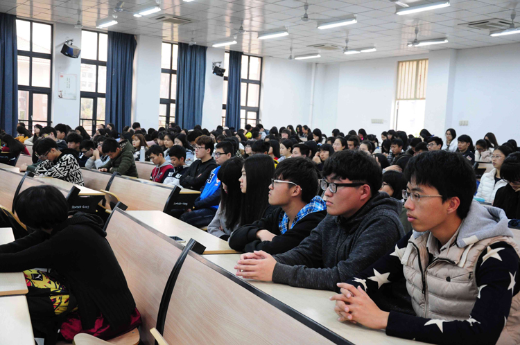 福建省礼仪协会陈兰娜解读大学生职场与竞赛礼仪林小燕 (1)1.jpg