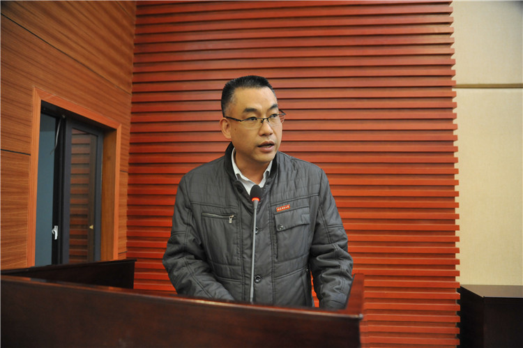 20151222林官斌奖助学金颁发仪式 杨竞雯 (8) - 副本.JPG