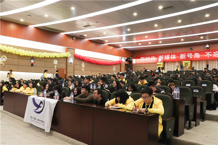 王选辉老师讲座 杨佳宜摄 (2).jpg