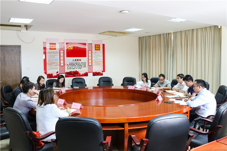1、国际教育学院调研现场 王伟强 (1).jpg