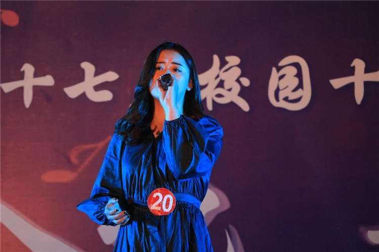 游炜贤《纹身》陈思宇摄.png